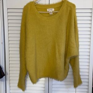 Jessica Simpson sweater